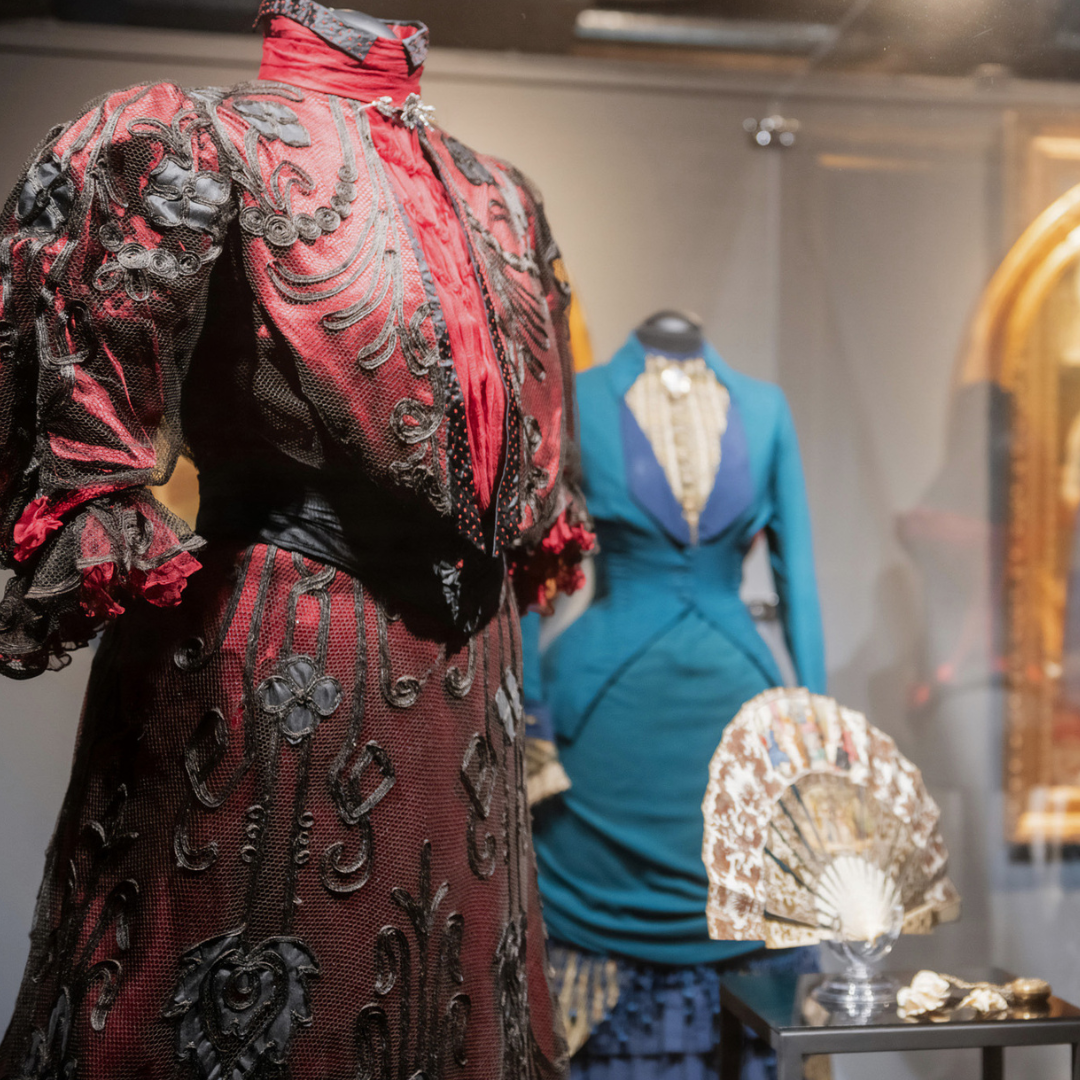 museo de traje y estilo del siglo xix en Barcelona